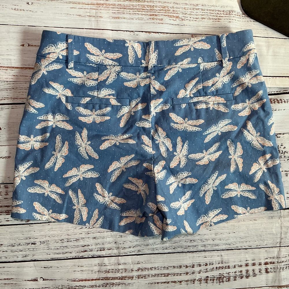 LOFT Riviera Short blue with butterfly pattern. Size 4 - Picture 3 of 11